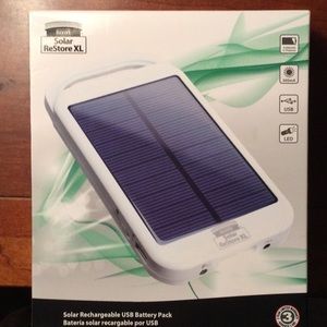 ReVIVE Solar ReStore XL Solar Rechargeable USB battery pack. New in box.